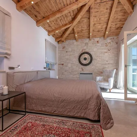 Luxurious Child-friendly With Jacuzzi In Tar Vila