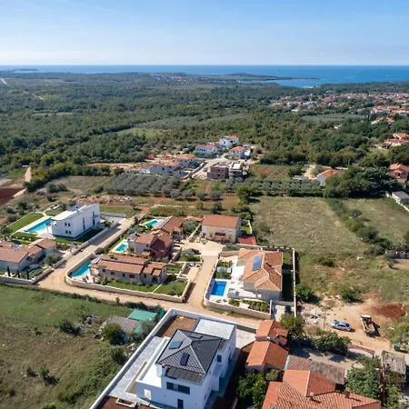 Luxurious Child-friendly With Jacuzzi In Tar * Frata